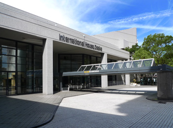 大阪国際交流センター 大阪国際交流センター